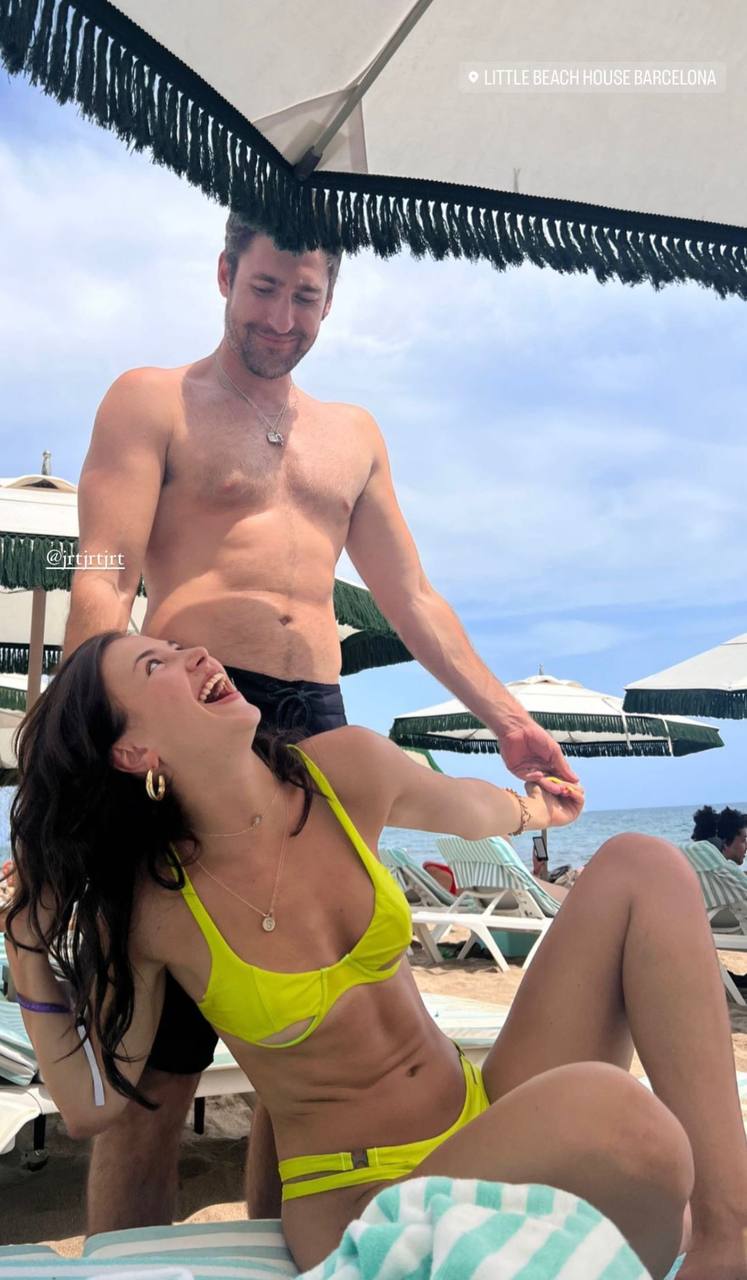 Украинская певица после получения российского гражданства "бросила" Меладзе и показалась с бойфрендом